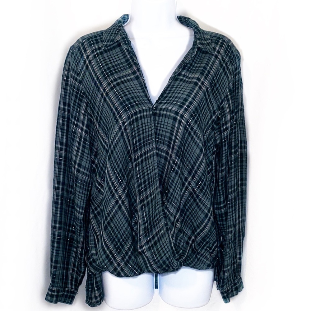 🤩 Beautiful Plaid Rock & Republic Plaid Hi Low